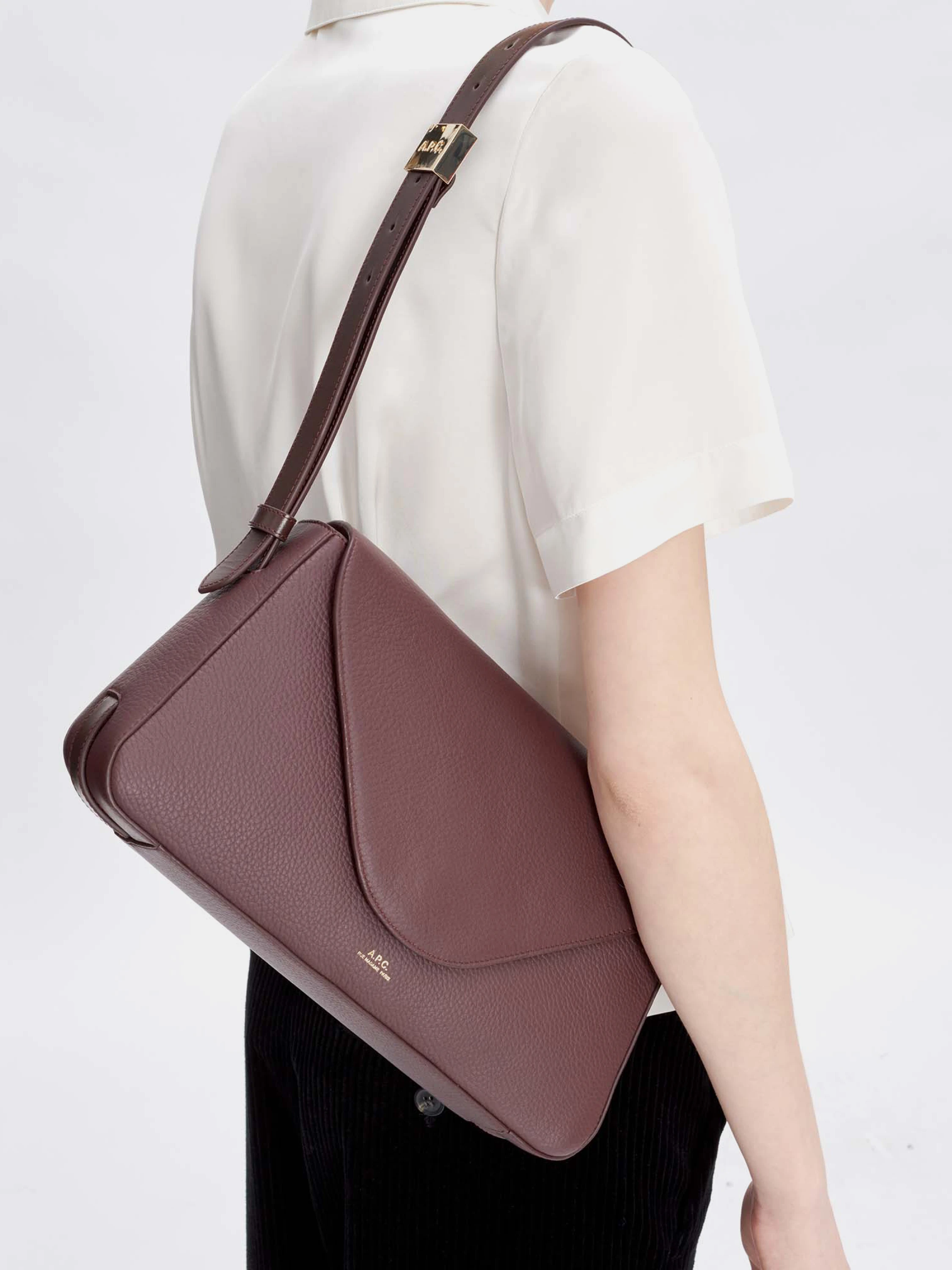 Женская сумка A.P.C. Daria Flap Bordeaux