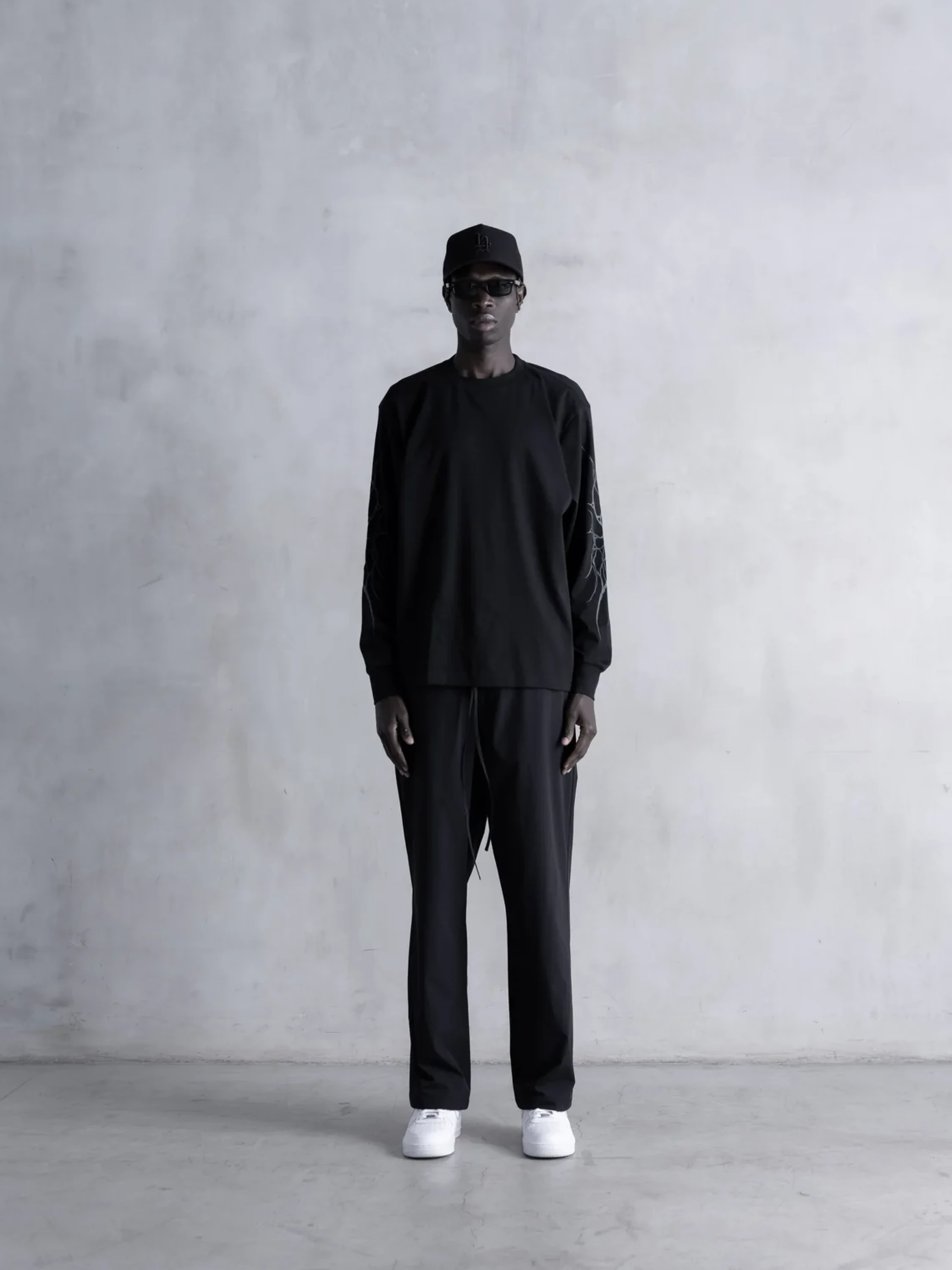 Лонгслив Stampd Neo Tribal LS Relaxed Tee Black