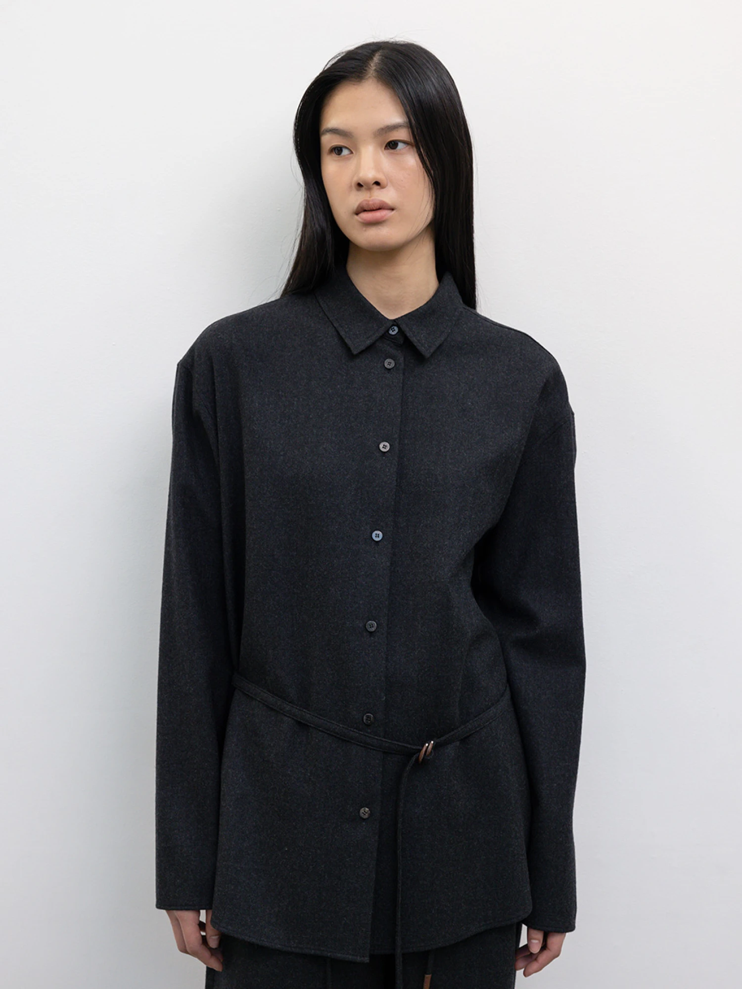 Женская рубашка LE17SEPTEMBRE Oversized Belted Charcoal