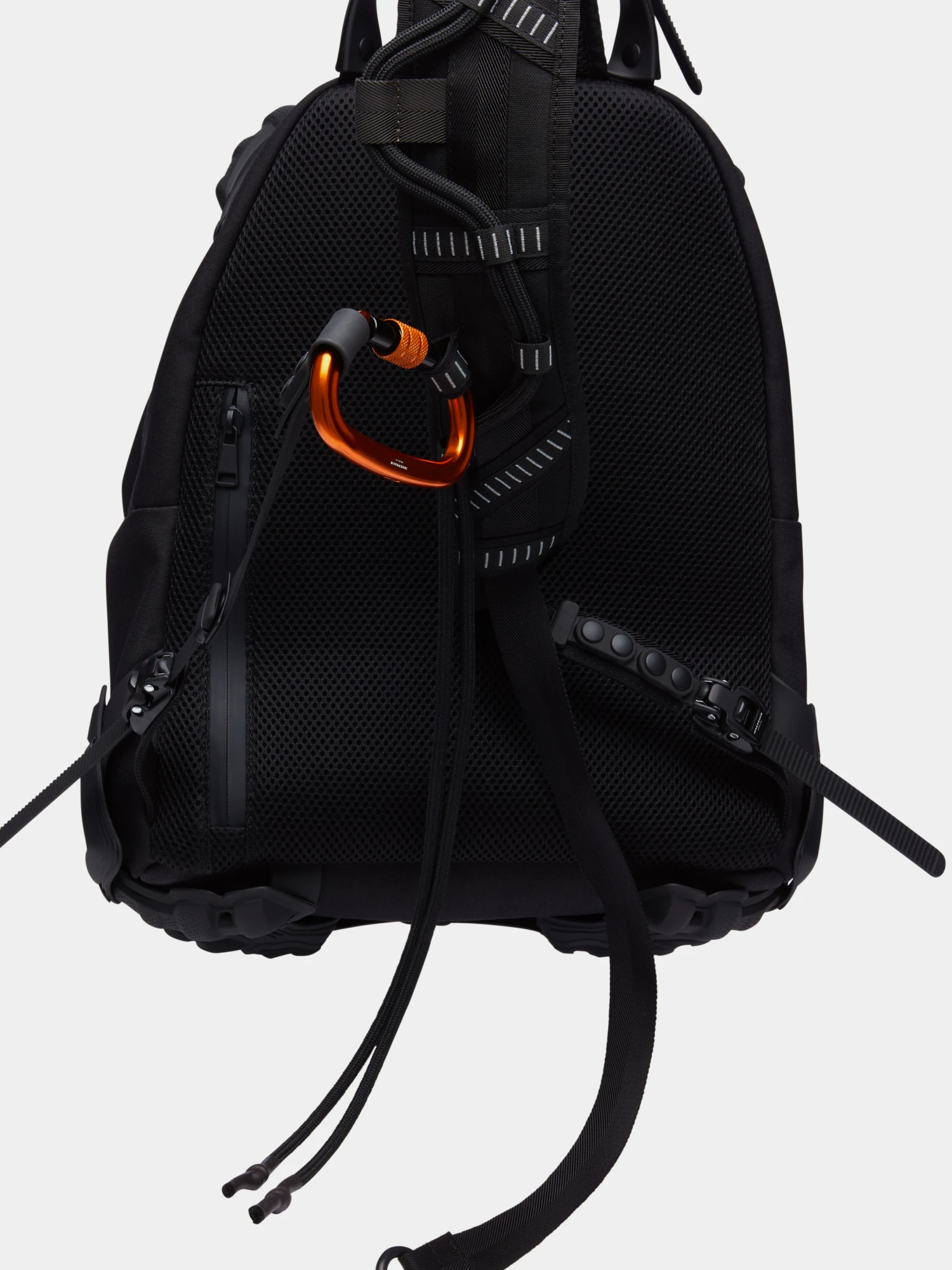Рюкзак INNERRAUM Object BP4 Mono Shoulder Matt Black