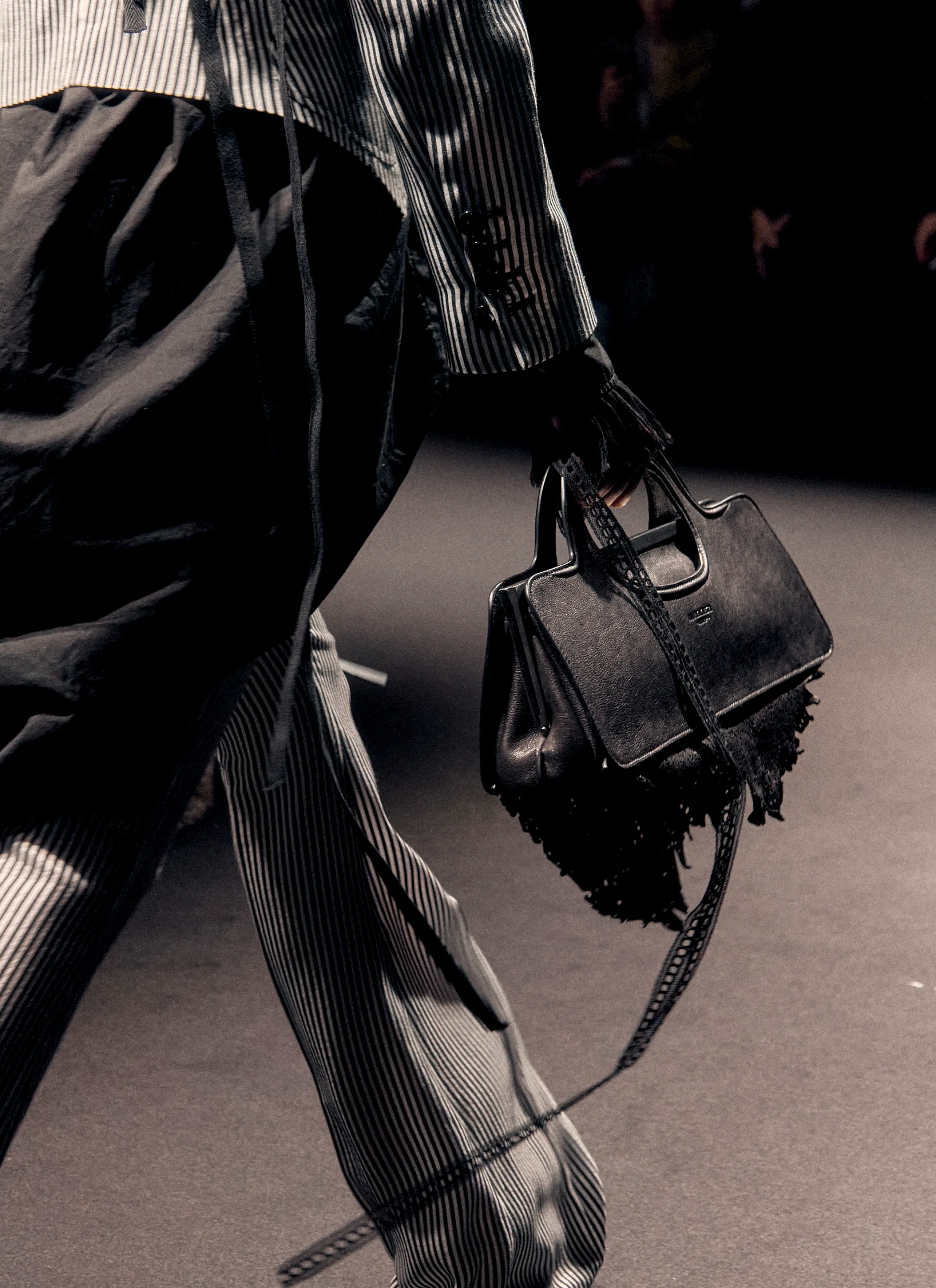 Романтика во мраке: показ Ann Demeulemeester SS’26