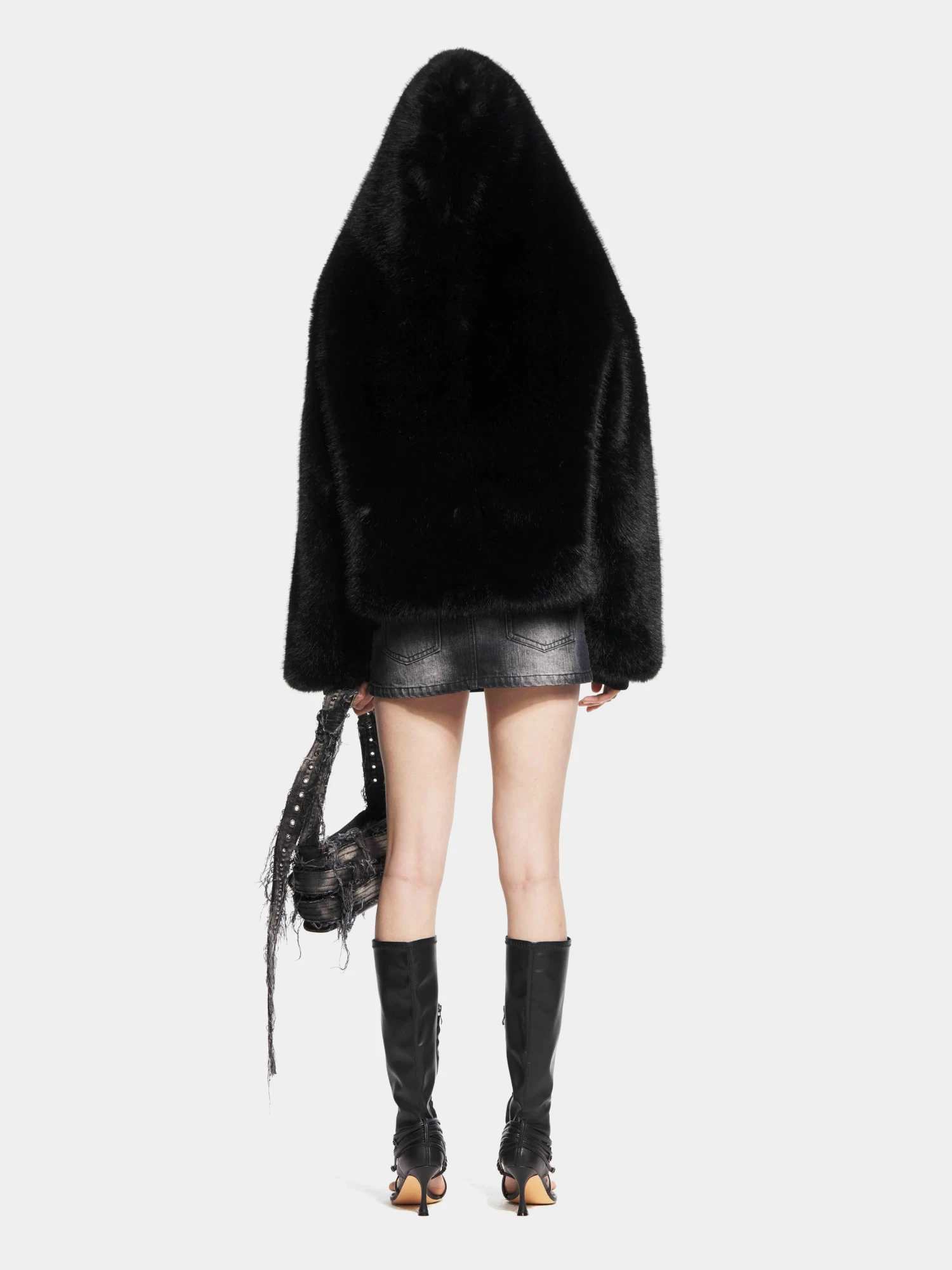 Женская шуба MARRKNULL Hooded Fur Black