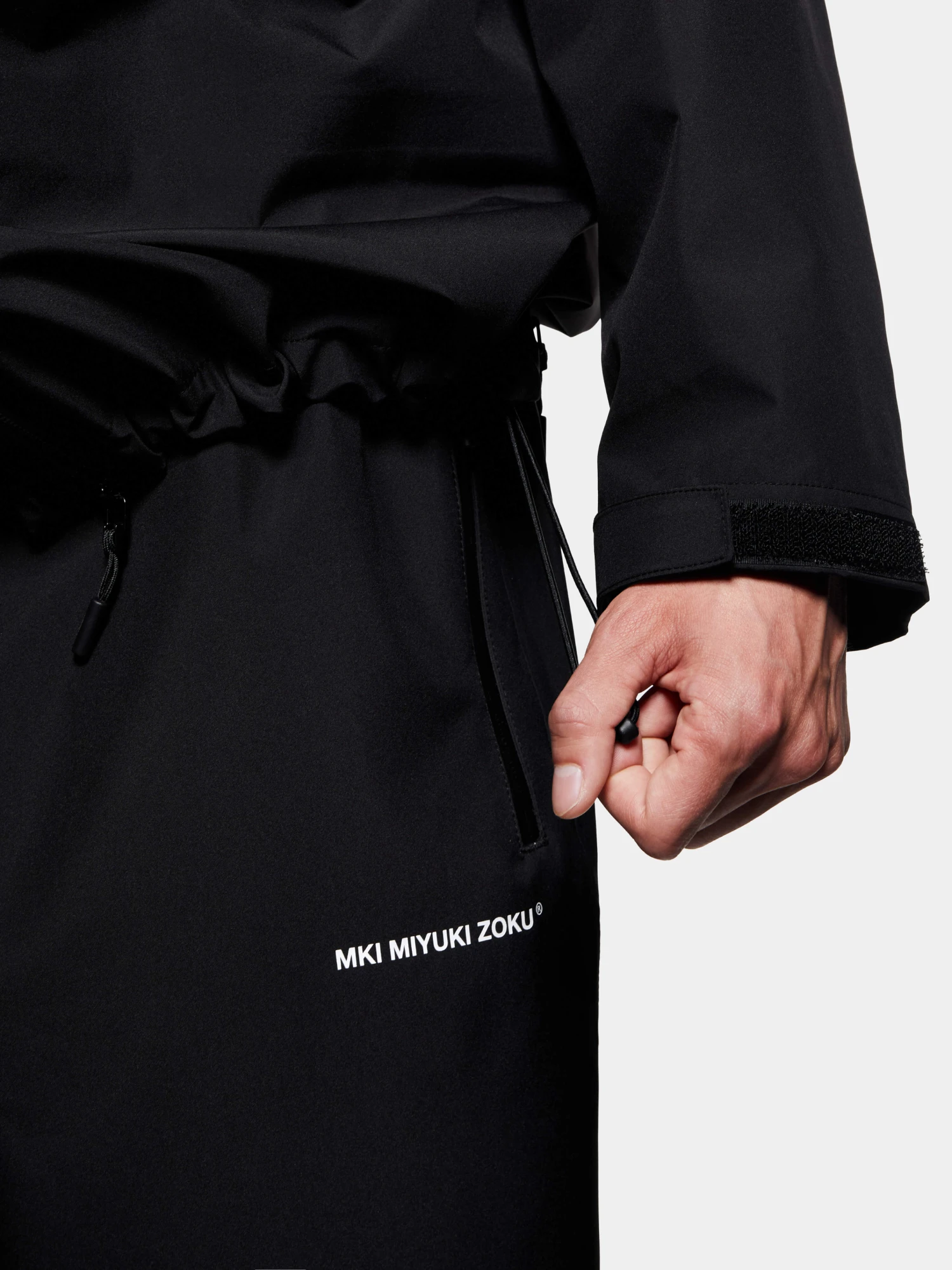 Ветровка MKI MIYUKI ZOKU V3 Shell Hodded Black