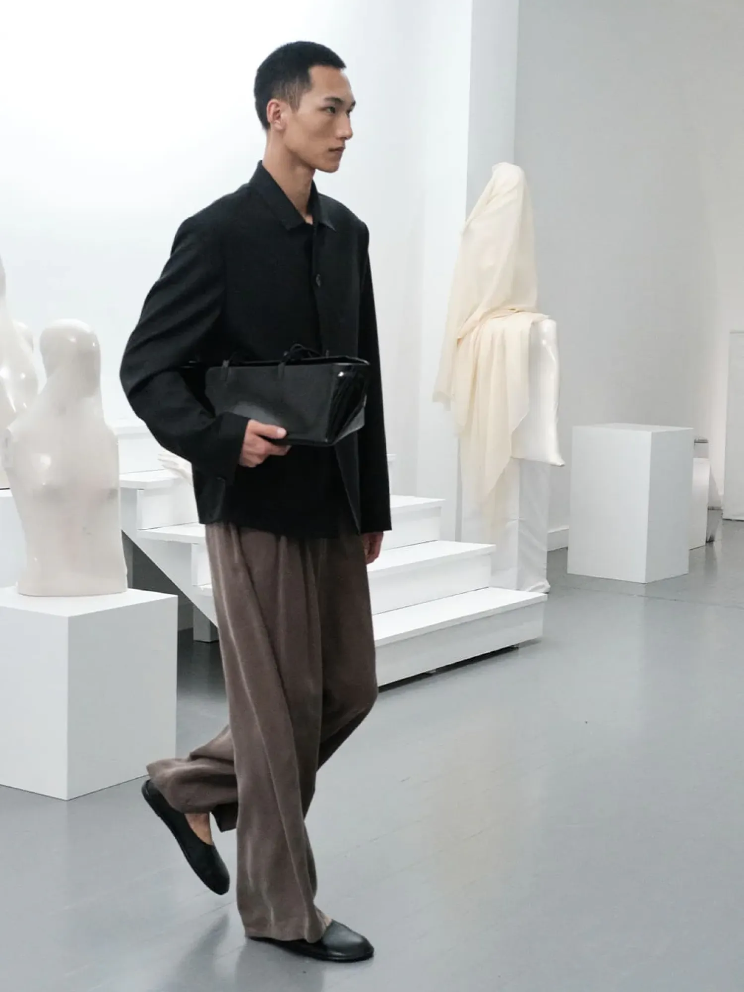 Пиджак AMOMENTO Oversized Wool Jacket Black