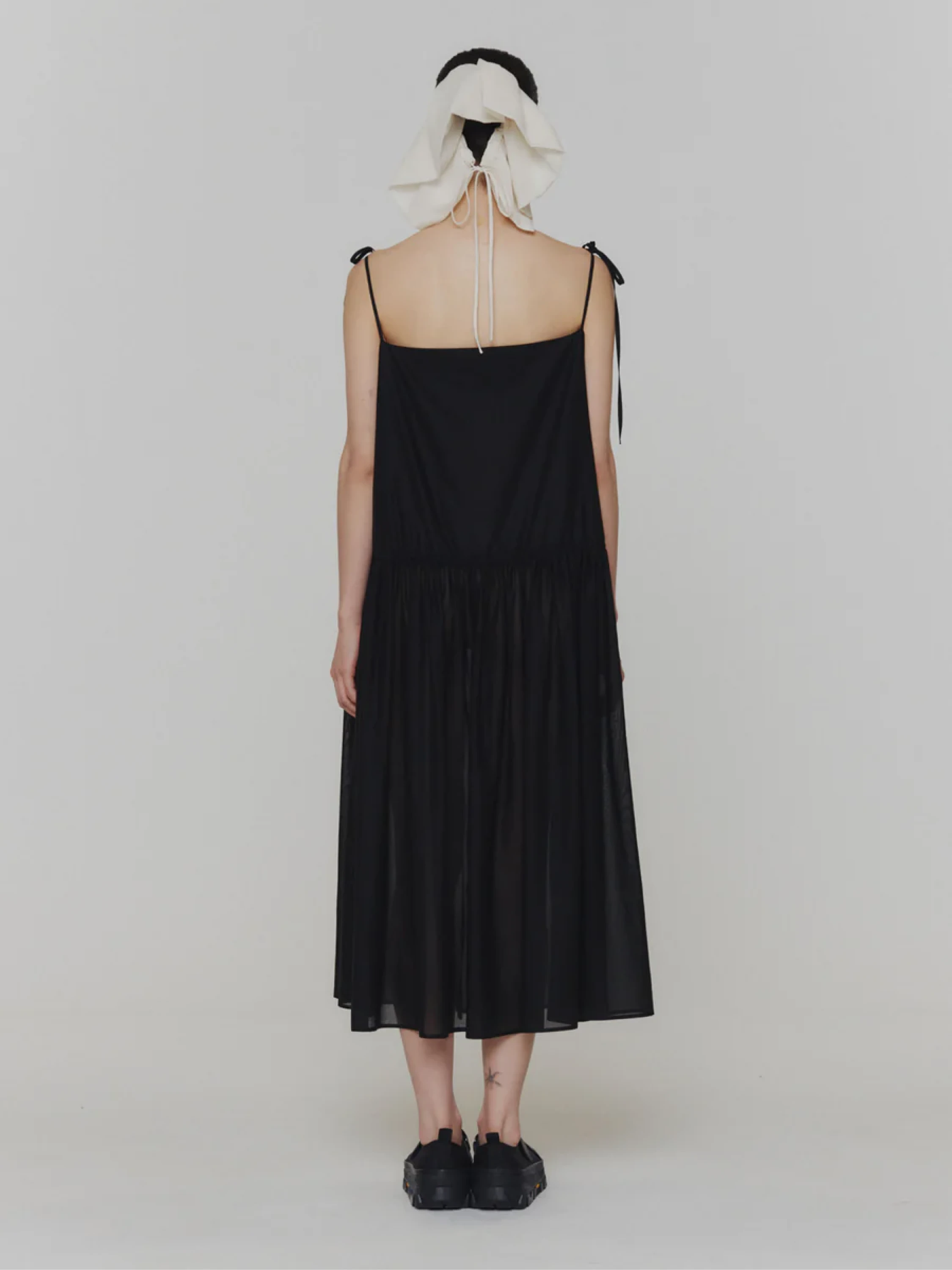 Женское платье AMOMENTO Sheer Shirring Long Dress Black
