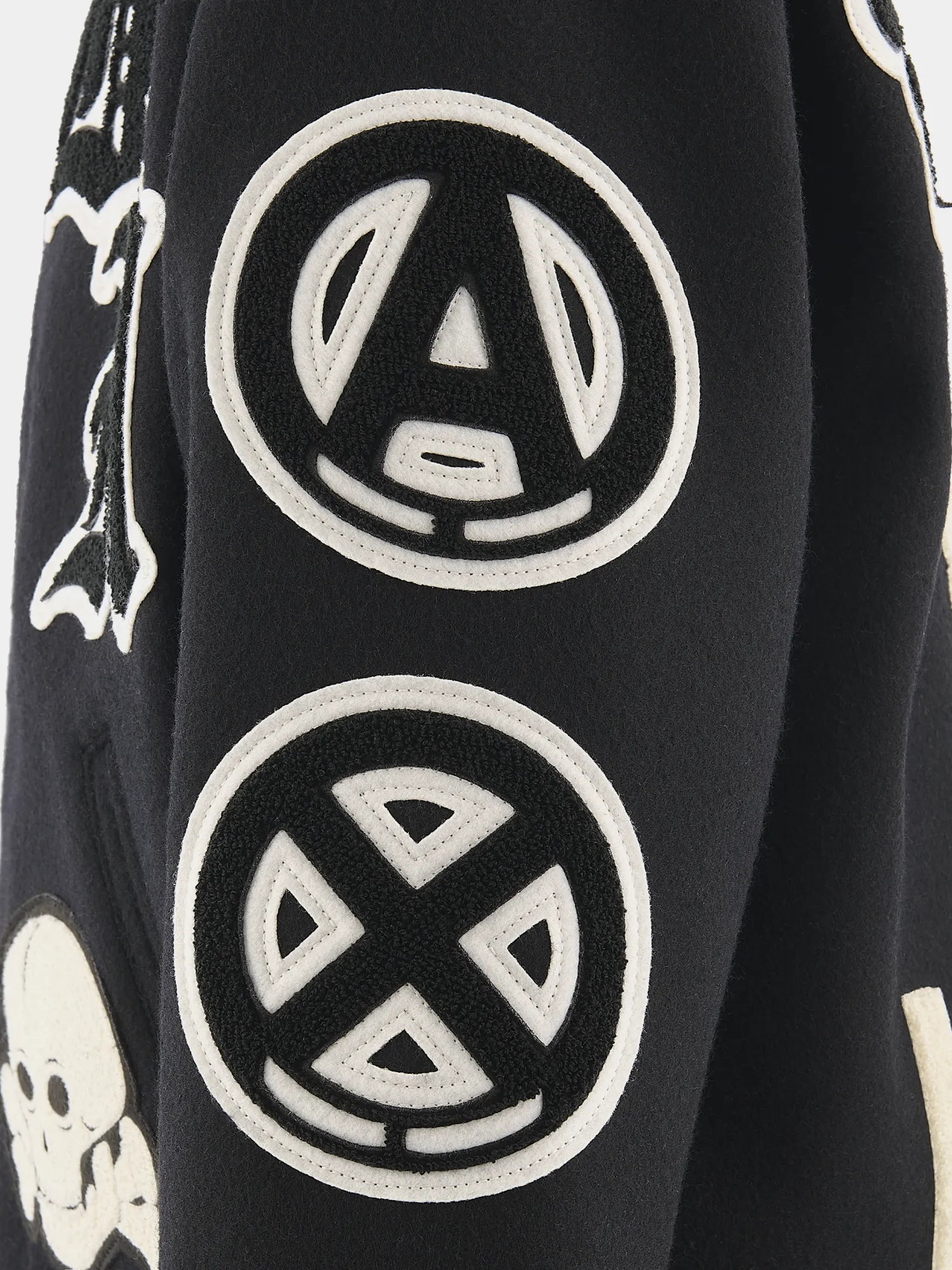 Бомбер SAINT MXXXXXX x Bounty Hunter Varsity Jacket Snt Black