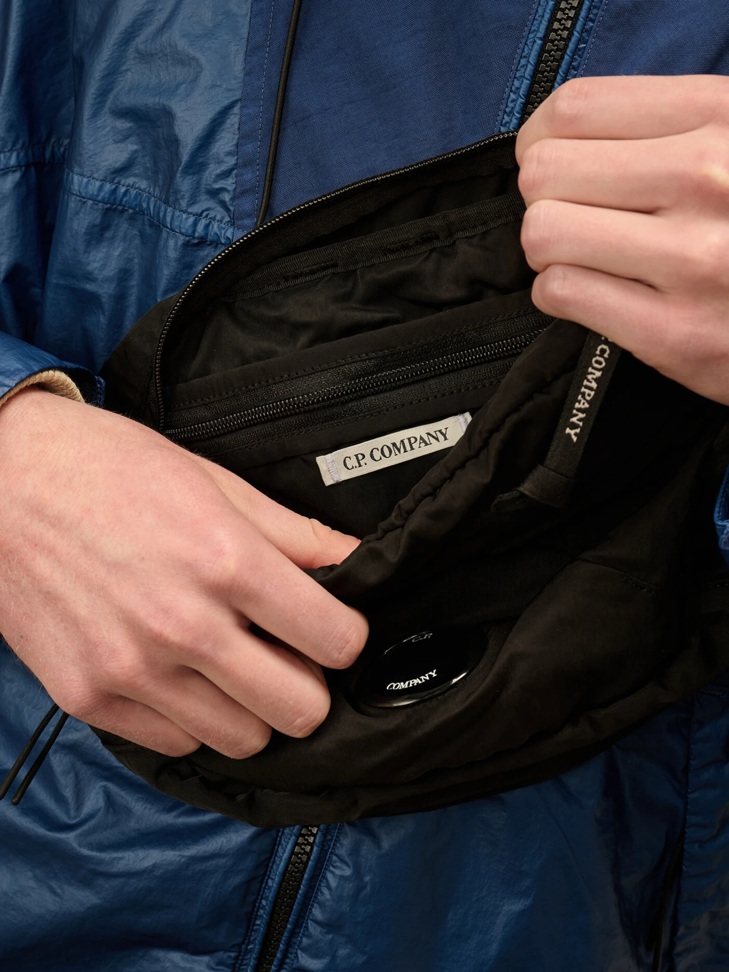 Рюкзак C.P. Company Nylon B Crossbody Rucksack Black