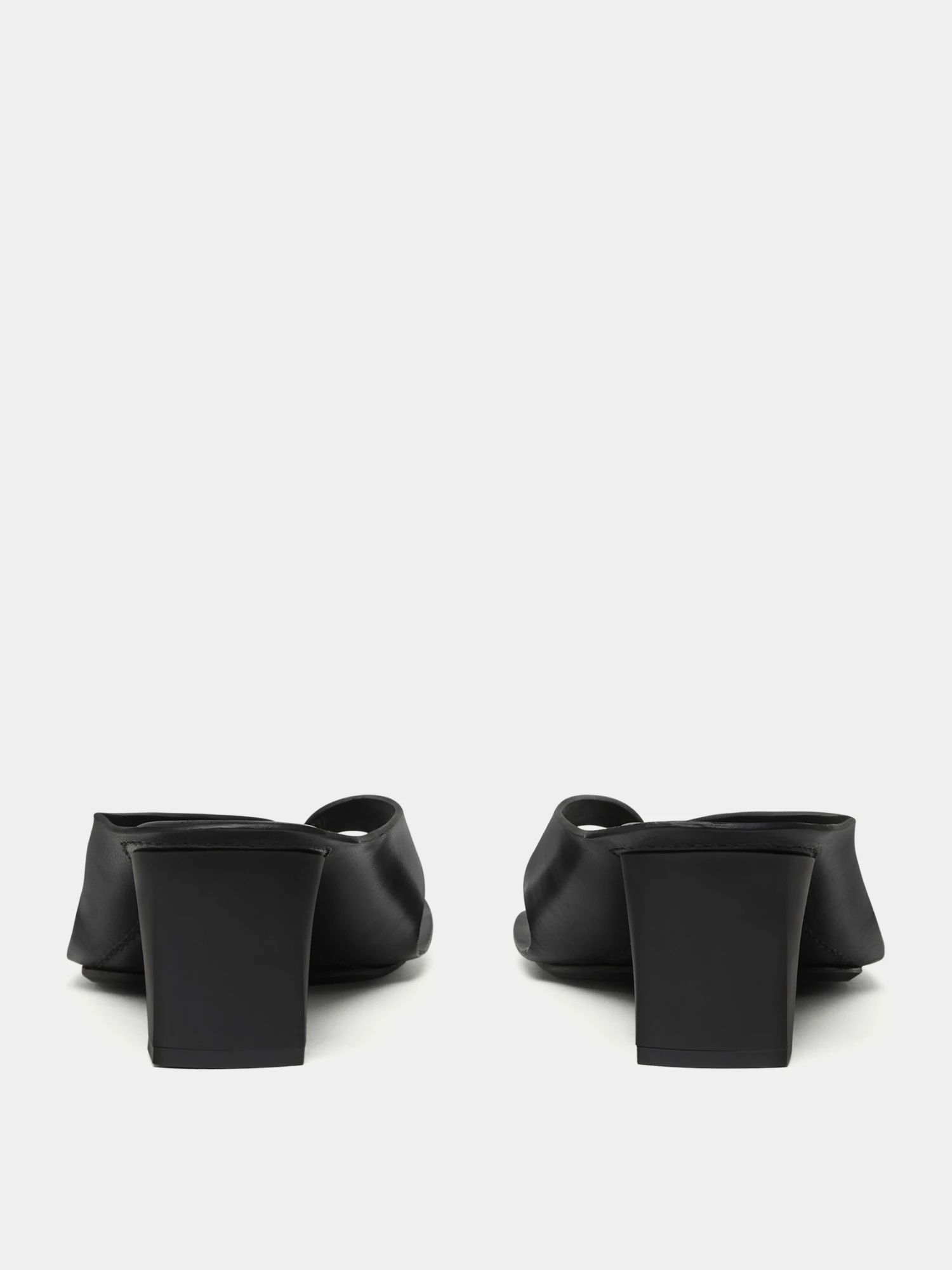 Женские сандалии MM6 Maison Margiela Heeled Sandals Leather Black