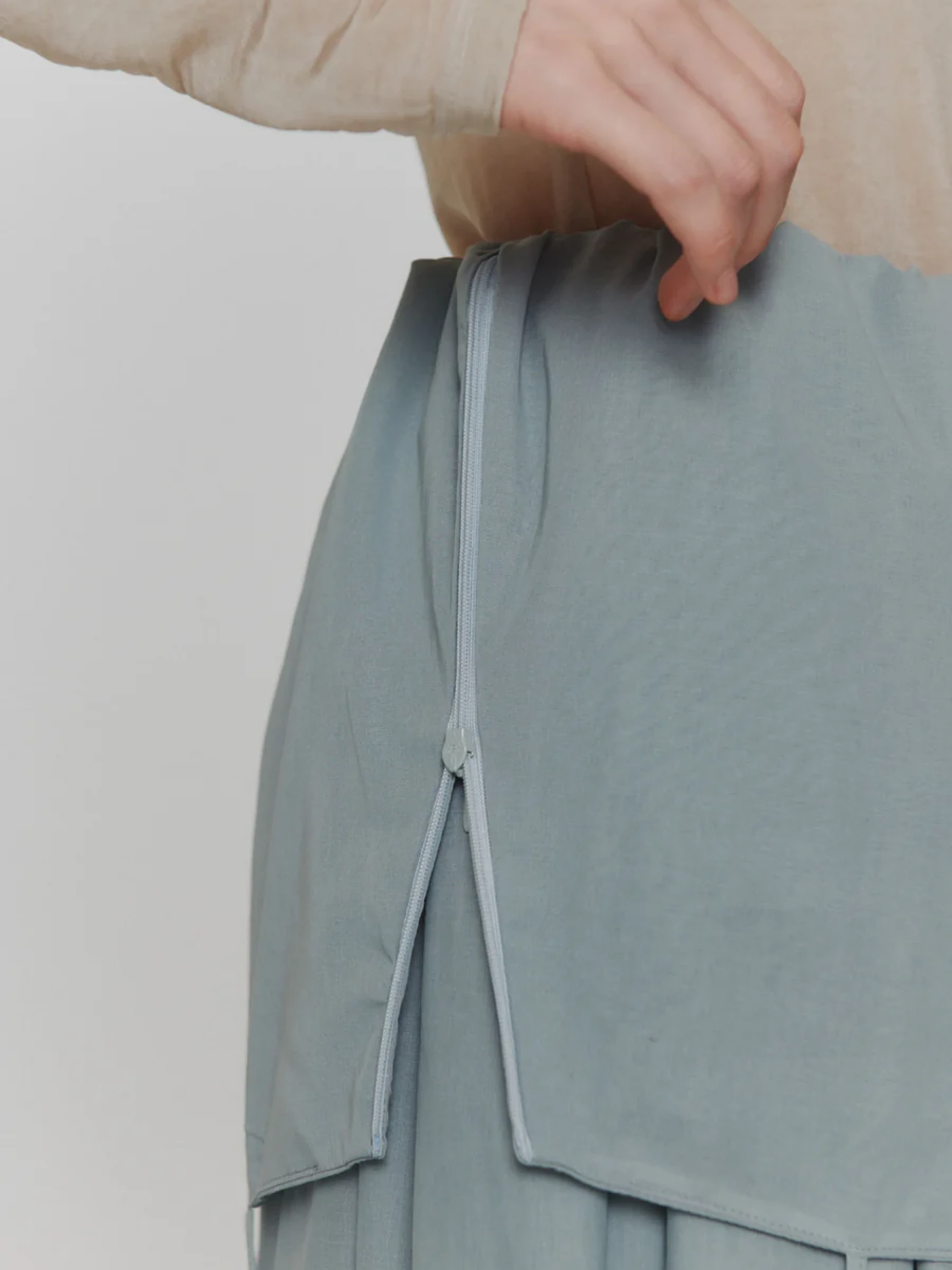 Женское платье AMOMENTO Sheer Shirring Long Dress Mint