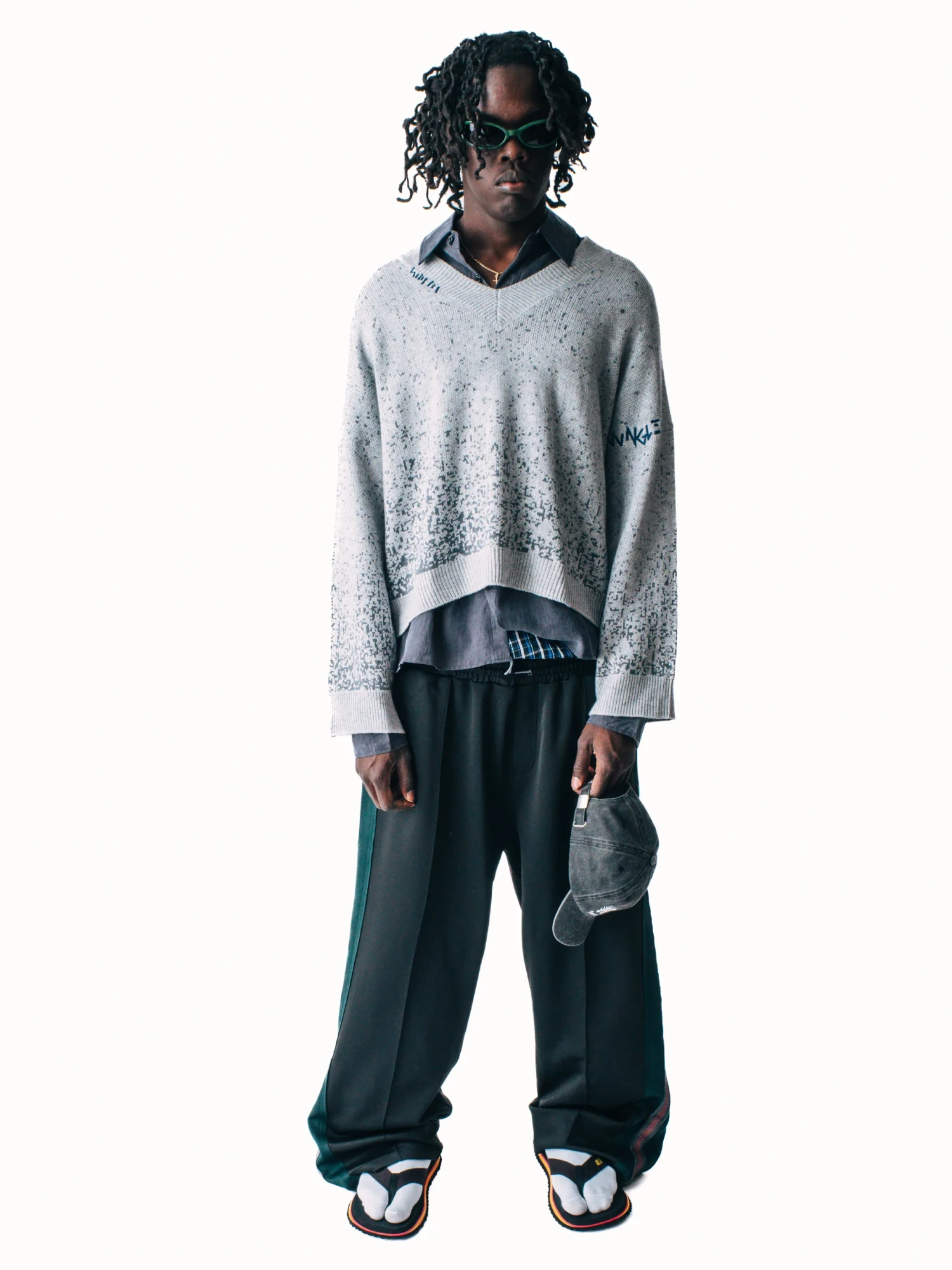Свитер Jungles Jungles Logo Boxy V Neck Grey