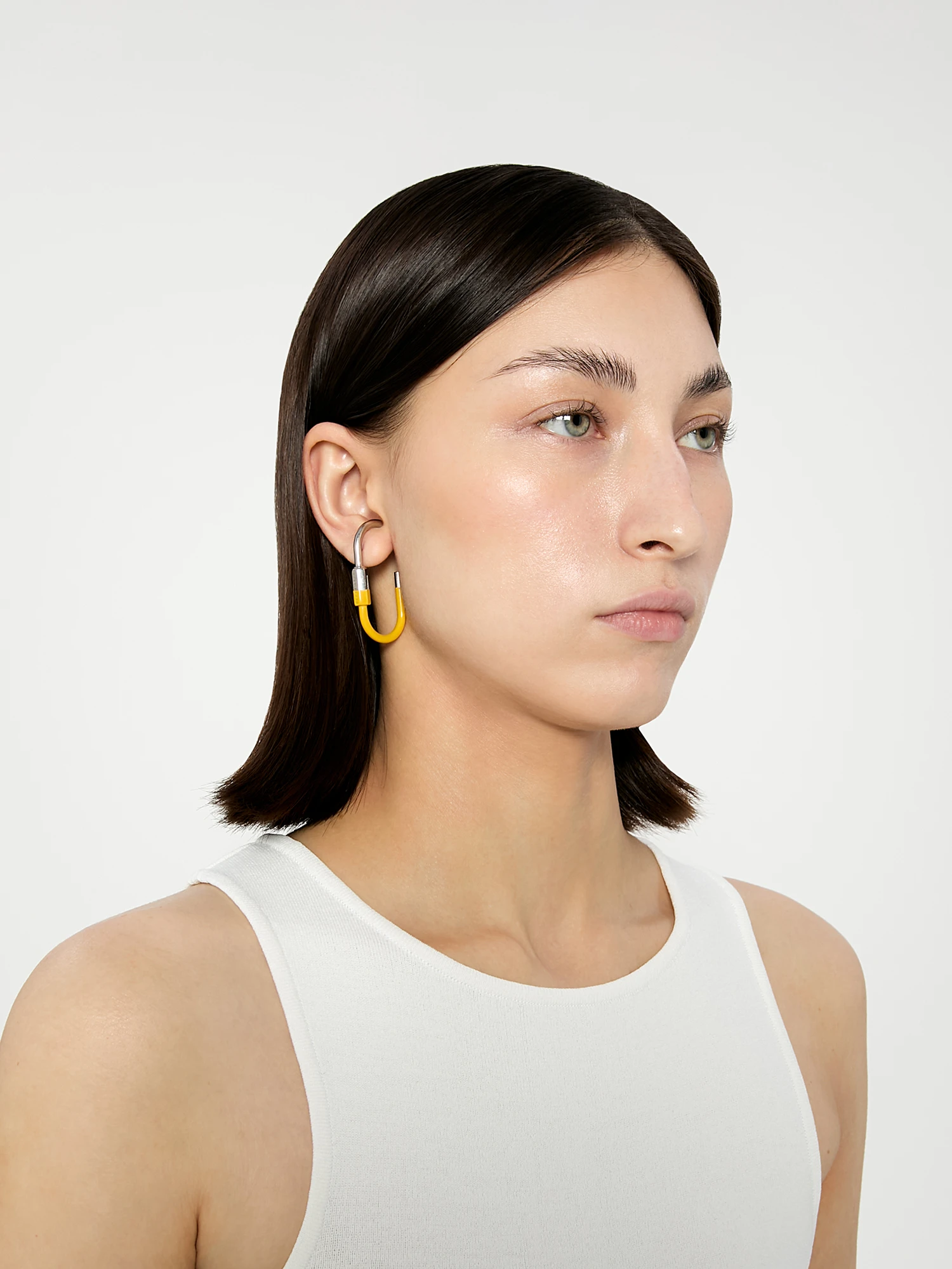 Серьги MM6 Maison Margiela Carabiner Earrings Yellow