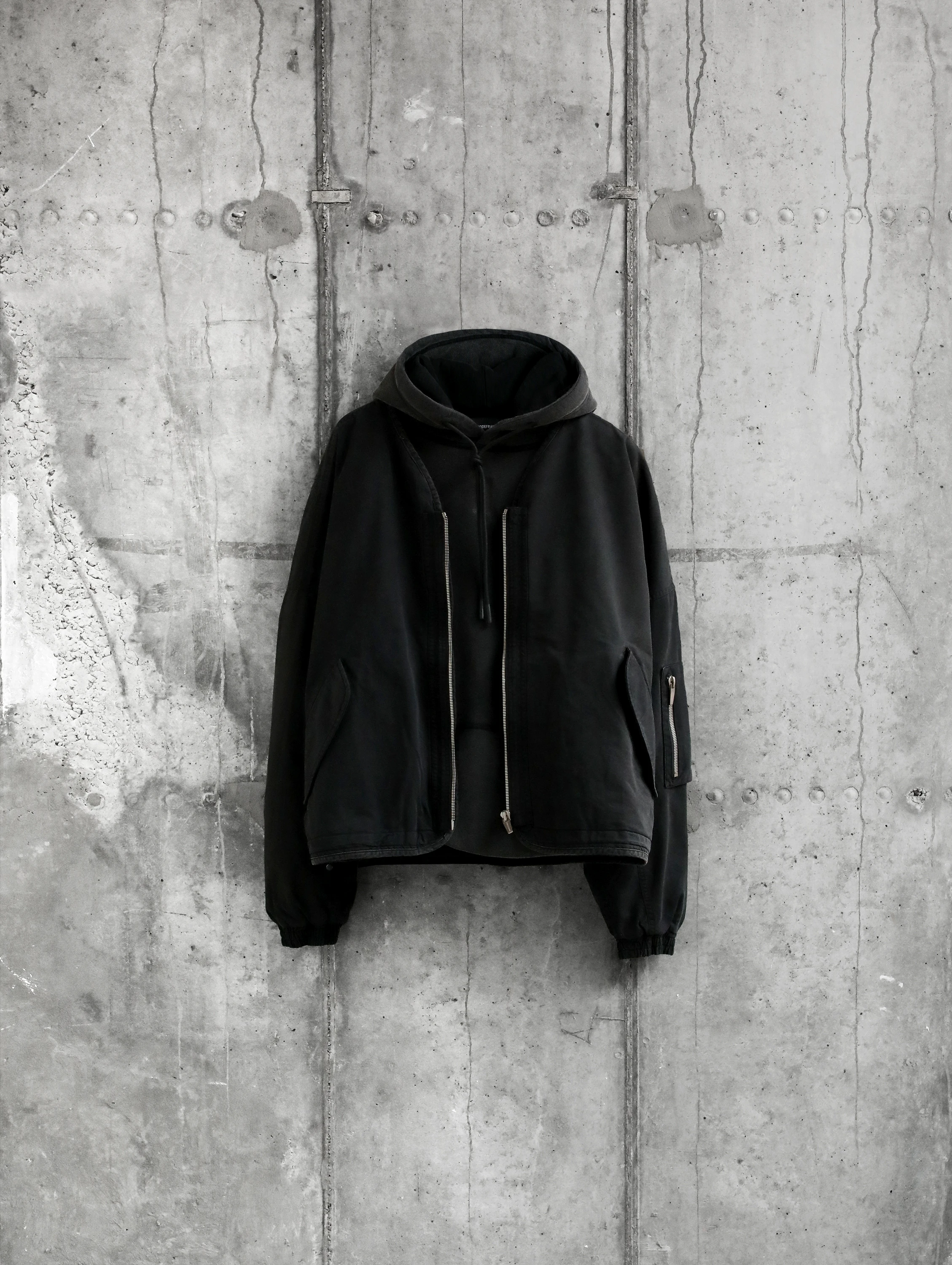 Бомбер ARNODEFRANCE Collarless Bomber Washed Black