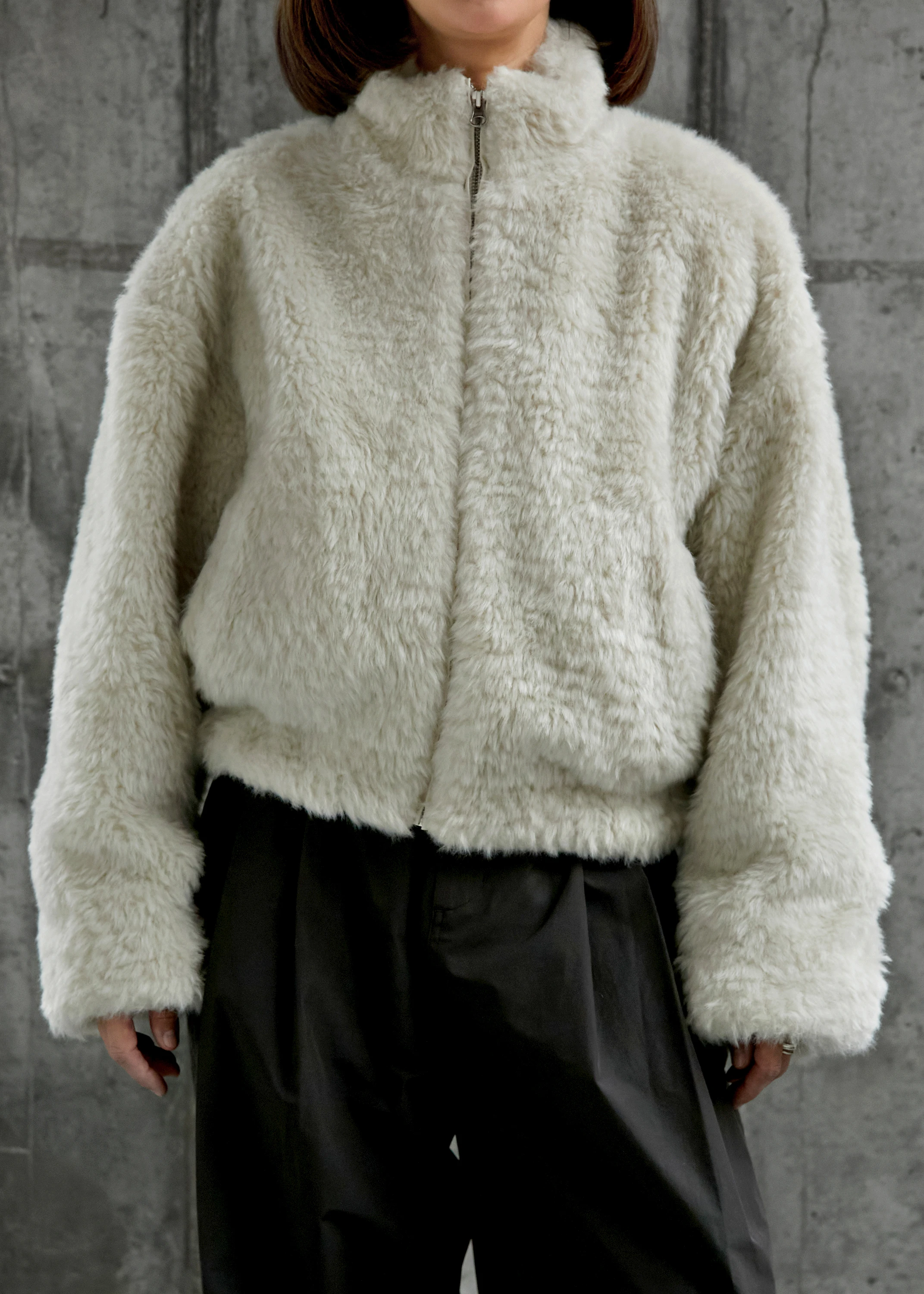 Женская флисовая куртка AMOMENTO Hairy Fur Blouson Ivory