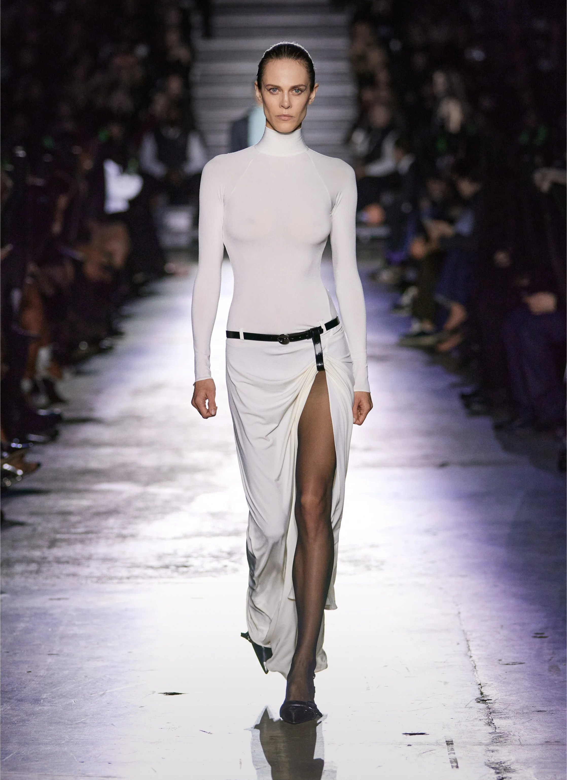 Игры-мультиплееры и стрим показа: Coperni посвящают FW’25 золотой эпохе интернета