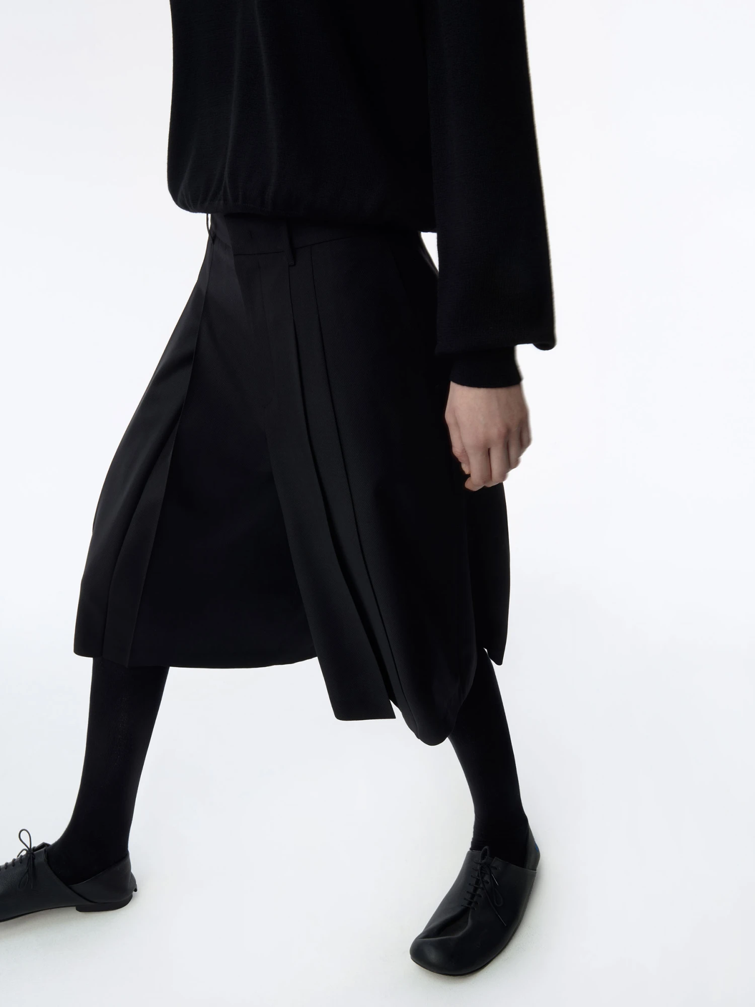 Шорты ADERERROR Sig; BK Tag 02 Black