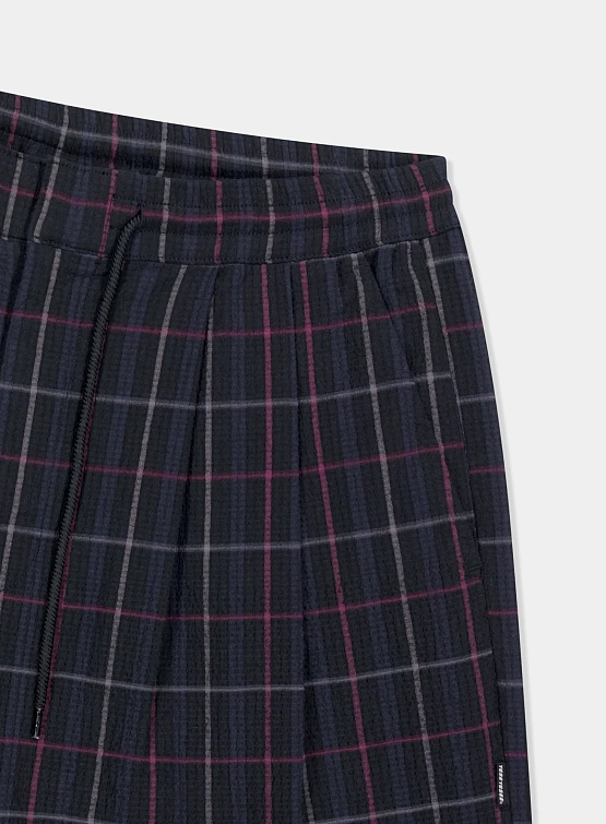 Шорты YESEYESEE Crinkled Fabric Check Black