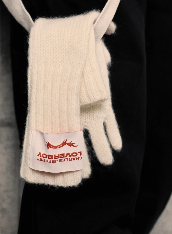 Перчатки Charles Jeffrey Loverboy Mohair Gloves Ecru