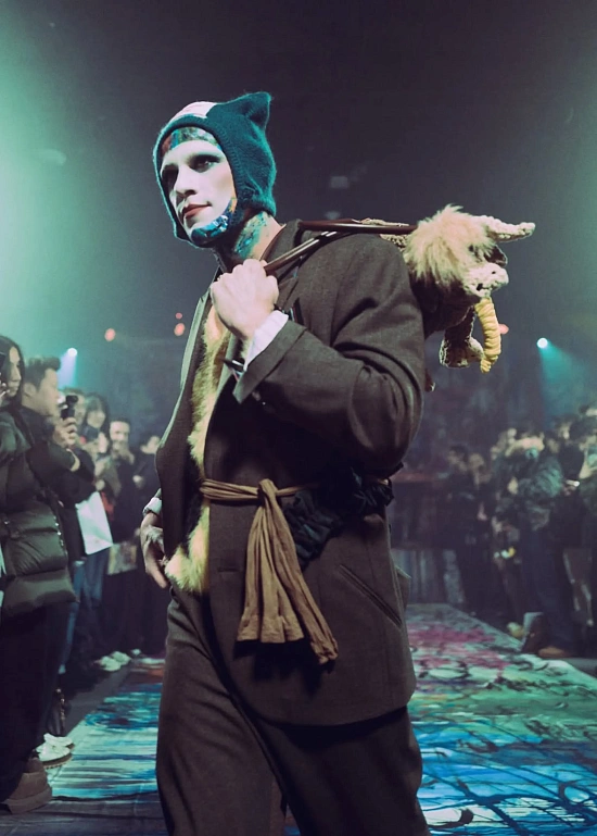 Панк-перформанс и шотландский романтизм в CJL FW’26