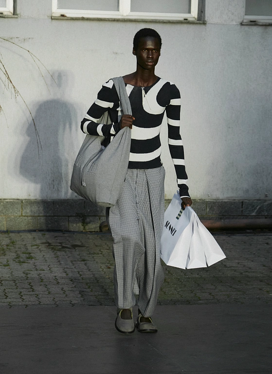 SUNNEI FW’25: мода в её чистейшей форме