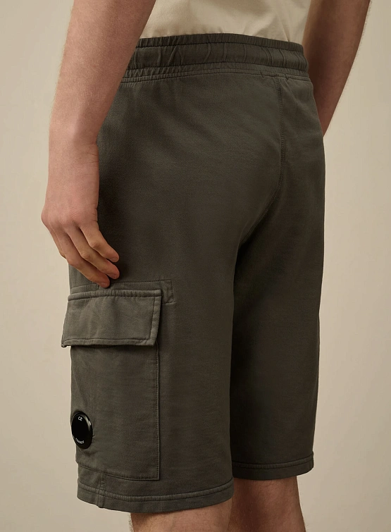 Шорты C.P. Company Light Fleece Cargo Lens Smoked Pearl