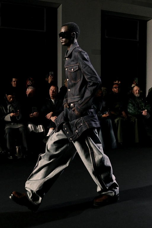 Juun.J FW’25 — новое исследование «уличного пошива» и современной классики