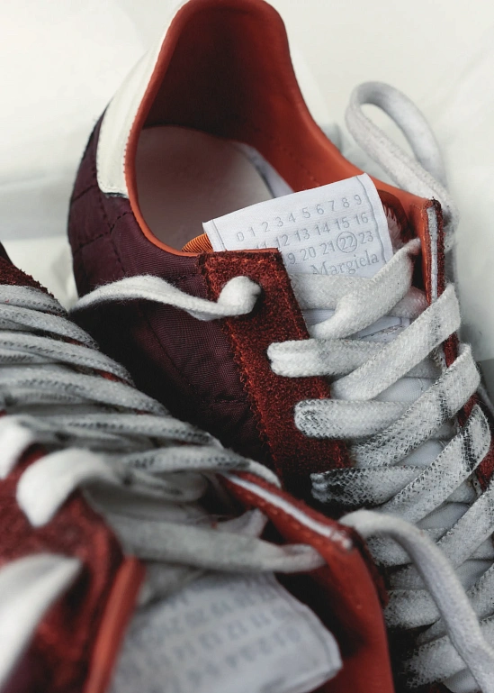 Выбор команды: 11 обувных идей на весну