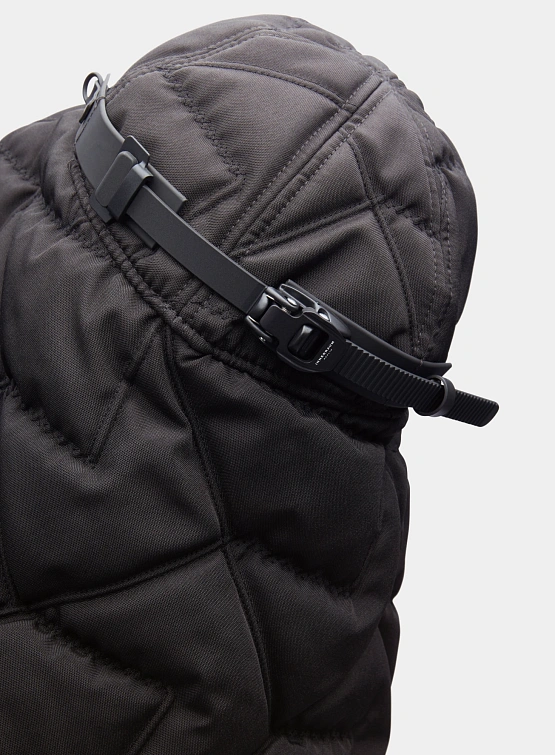 Кепка INNERRAUM Object C11 Puffer Scarf Black