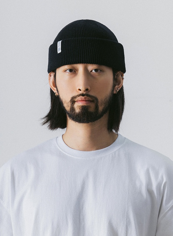 Шапка ANGLAN Label Essential Beanie Black