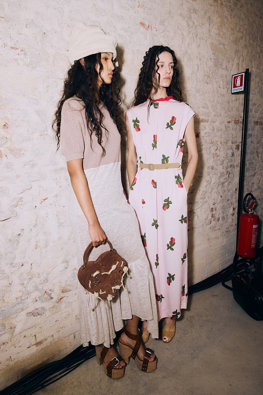 Ничто превращается сразу и во все: MOSCHINO SS’26