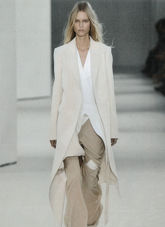 50 оттенков черного: Heliot Emil