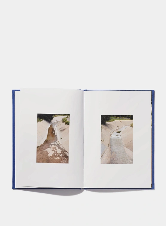 Книга Études New Promise Land, INC