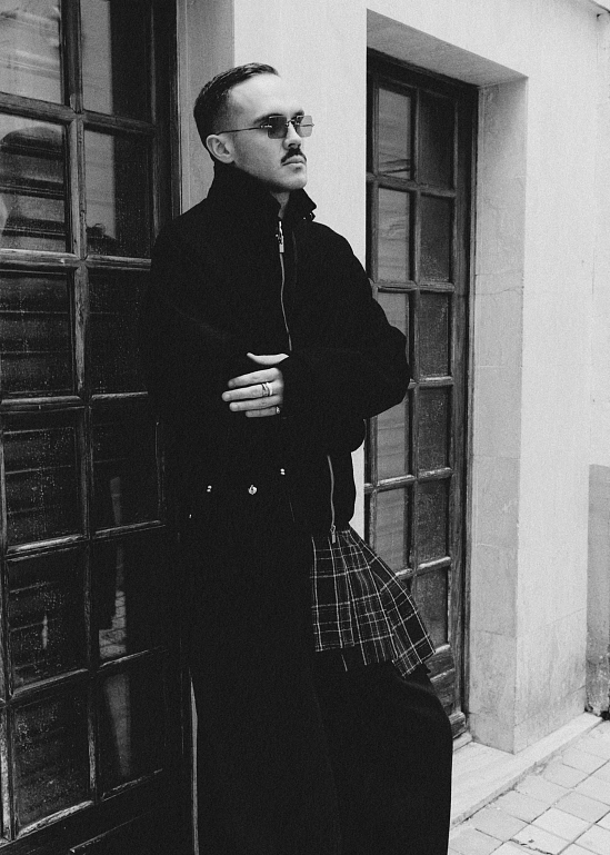 STUDIO SLOW FITS: на улицах Парижа