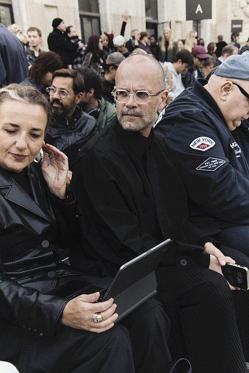 Стритстайл Rick Owens SS’26 у ступеней Токийского Дворца