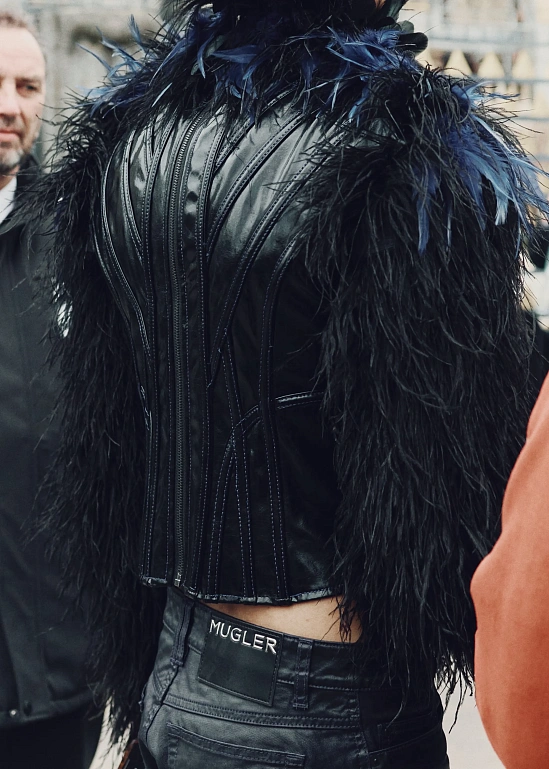 В ожидании Mugler FW’26: гости у Дворца Порт-Доре