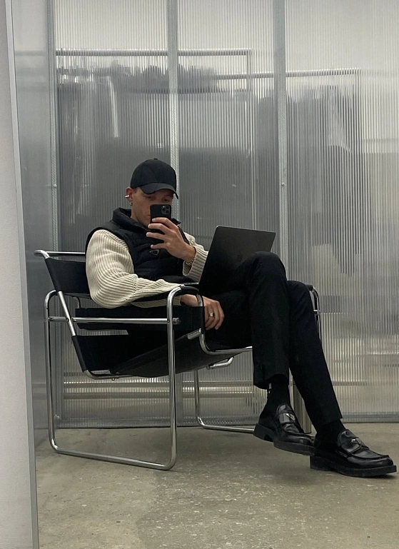 50 оттенков черного: Heliot Emil