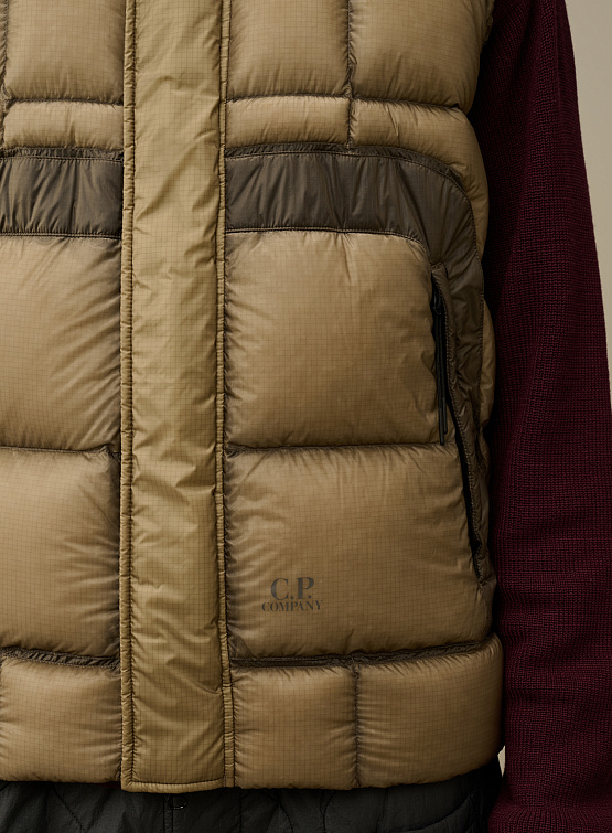 Жилет C.P. Company D.D. Shell Lens Down Vintage Khaki
