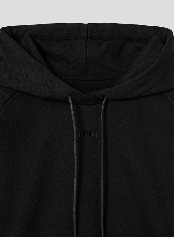 Женское худи JUUN.J Shoulder Detail Cropped Hooded Black