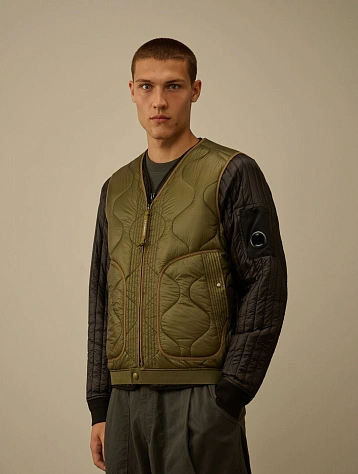 Жилет C.P. Company Liner Padded Capers