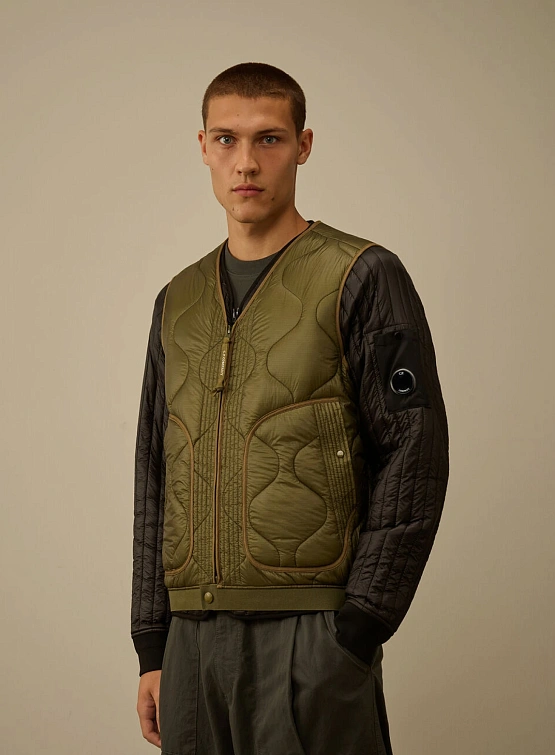 Жилет C.P. Company Liner Padded Capers