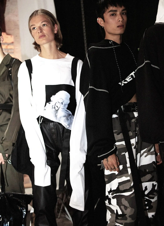 50 оттенков черного: Heliot Emil