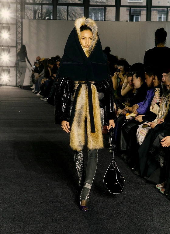 Быть собой или в образе — Ottolinger объединяет идеи на показе FW’25 