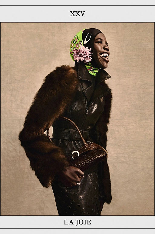 Полумесяц над Лувром: Marine Serre FW’26