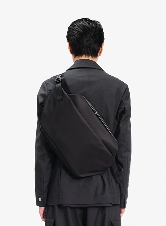 Сумка COTE&CIEL Satchel & Cross Body Isarau L Sleek Black