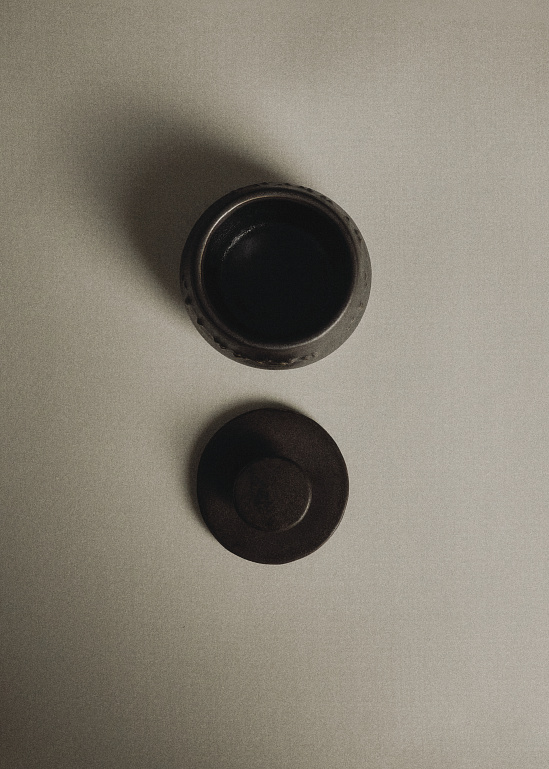 Добро на языке Брайля: Studio Slow x 01001LAB