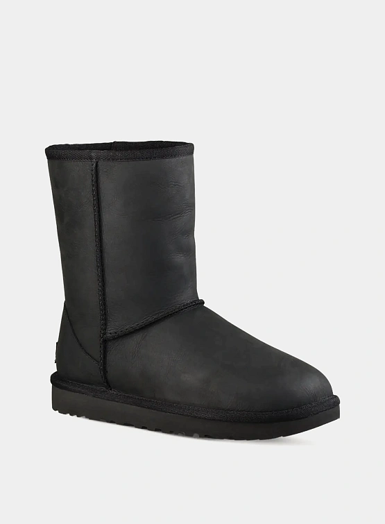 Сапоги UGG Classic Short Leather Black