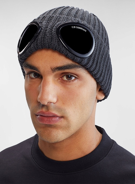 Шапка C.P. Company Extra Fine Merino Wool Goggle Forged Iron