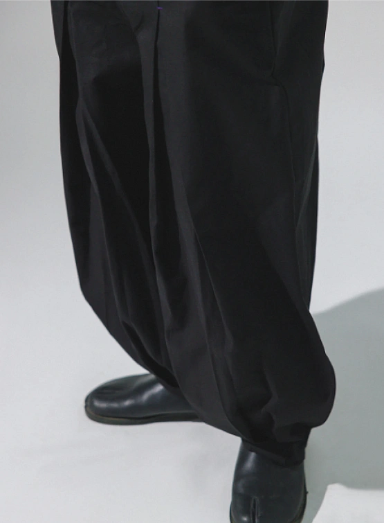 Брюки ANGLAN Unbalance Long Tuck Pants Black