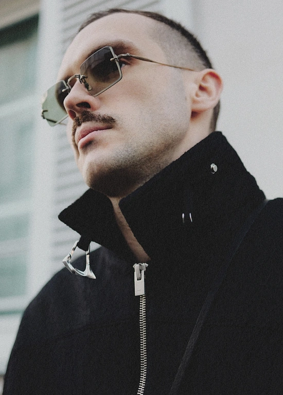 STUDIO SLOW FITS: на улицах Парижа