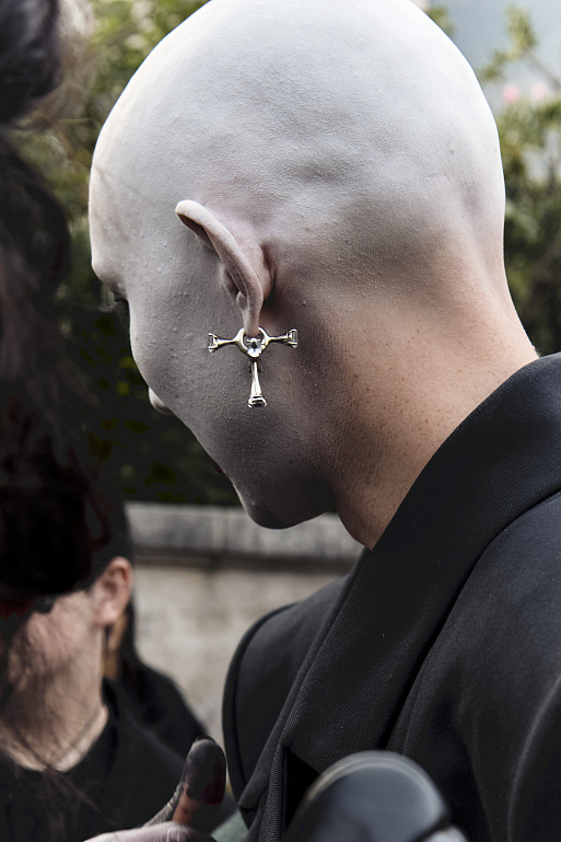 Стритстайл Rick Owens SS’26 у ступеней Токийского Дворца