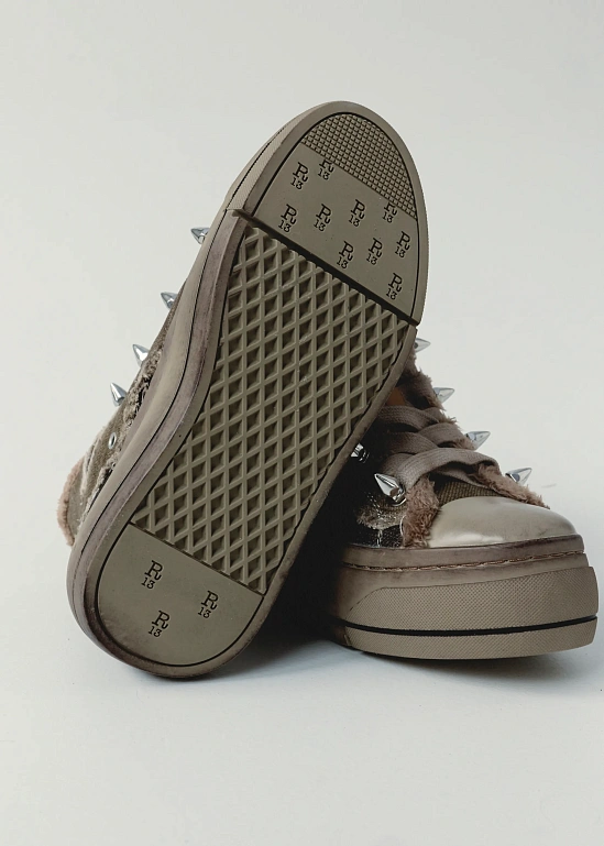 Выбор команды: 11 обувных идей на весну